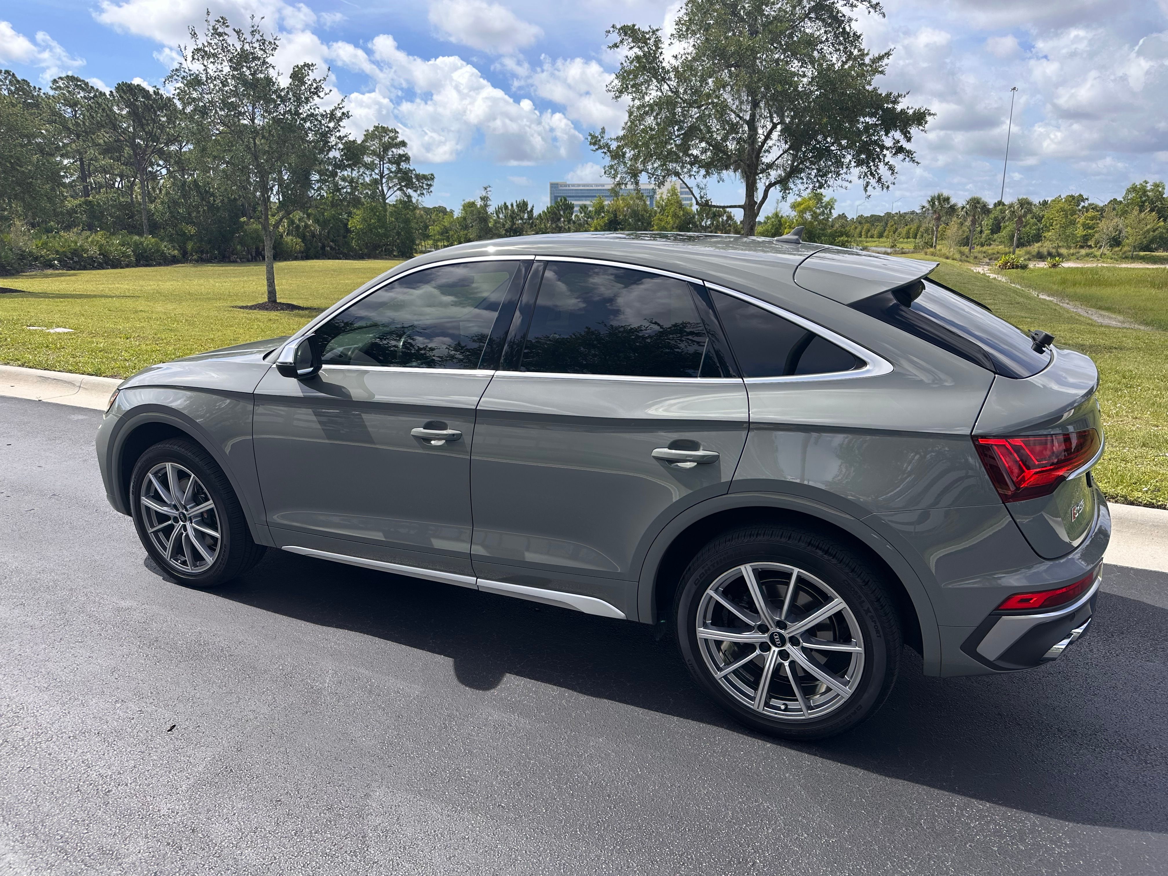 Used 2022 Audi SQ5 Premium w/ Convenience Package AWD/4WD image 4