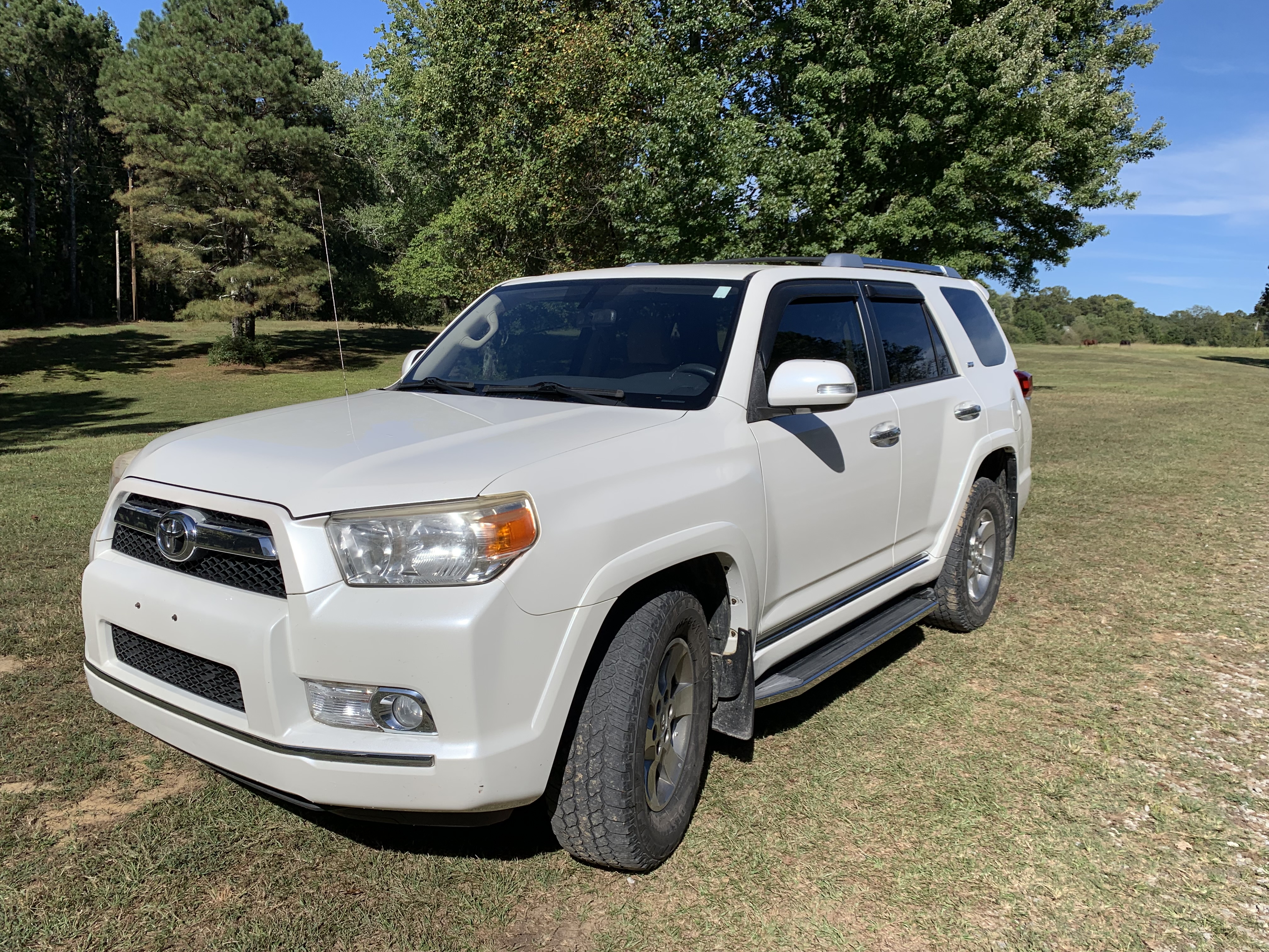 Used 2012 Toyota 4Runner SR5 RWD image 4