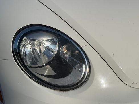 Used 2016 Volkswagen Beetle 1.8T FWD image 16