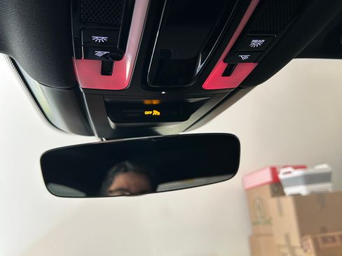 Used 2020 Porsche Cayenne image 9