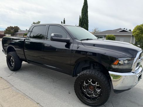 Used 2016 RAM 2500 Tradesman w/ Chrome Appearance Group AWD/4WD image 14