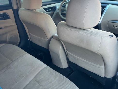 Used 2015 Nissan Altima 2.5 SV image 14