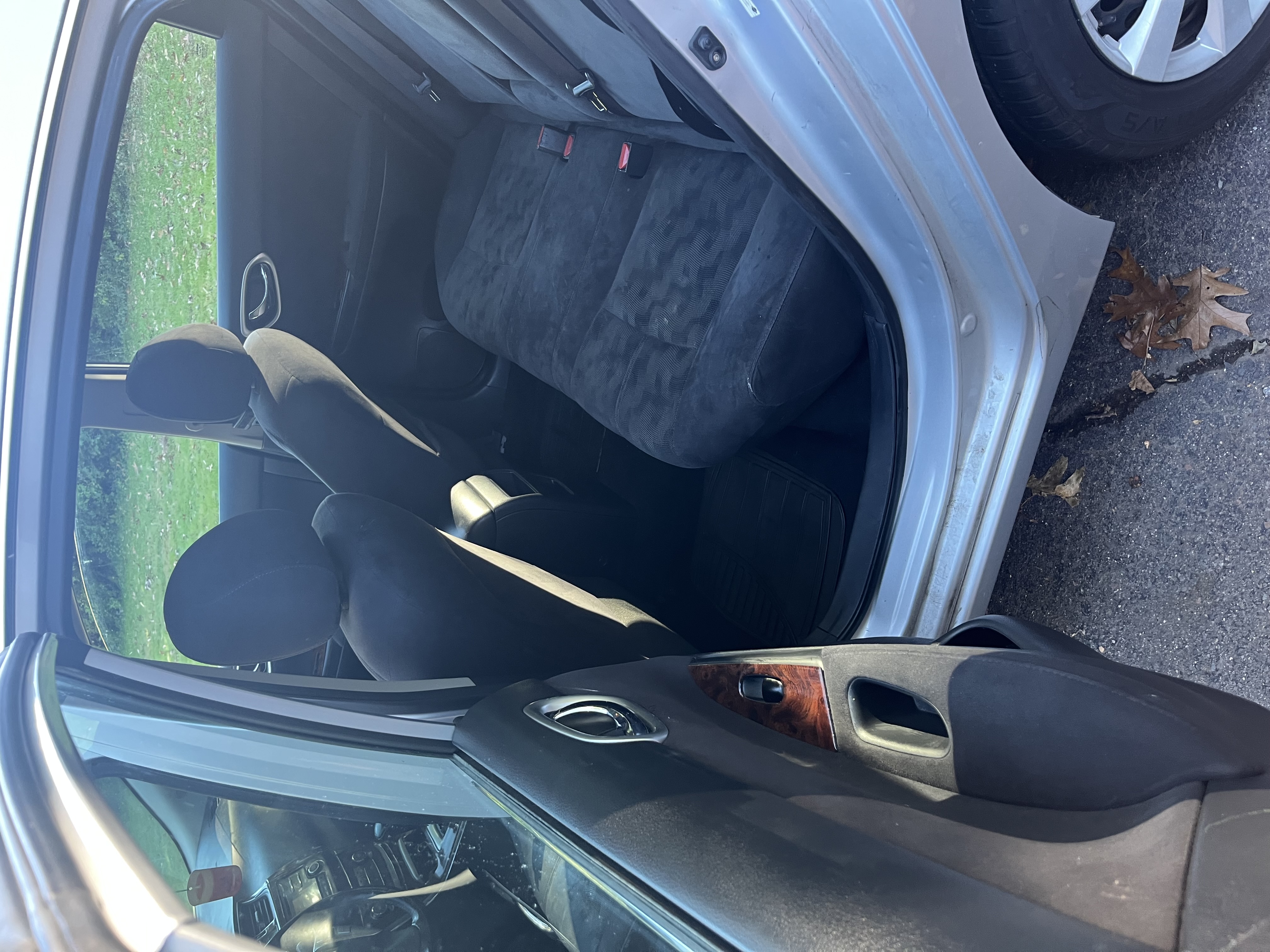 Used 2013 Nissan Sentra SV w/ Driver Pkg FWD image 12