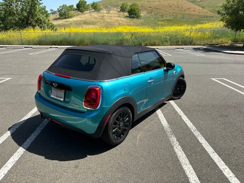 Used 2016 MINI Cooper Convertible image 8
