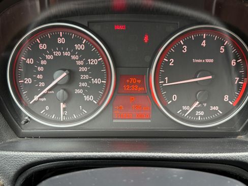 Used 2011 BMW 328i Coupe image 6