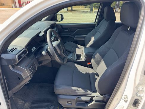 Used 2024 Toyota Tacoma SR5 image 11