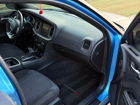 Used 2015 Dodge Charger R/T image 10