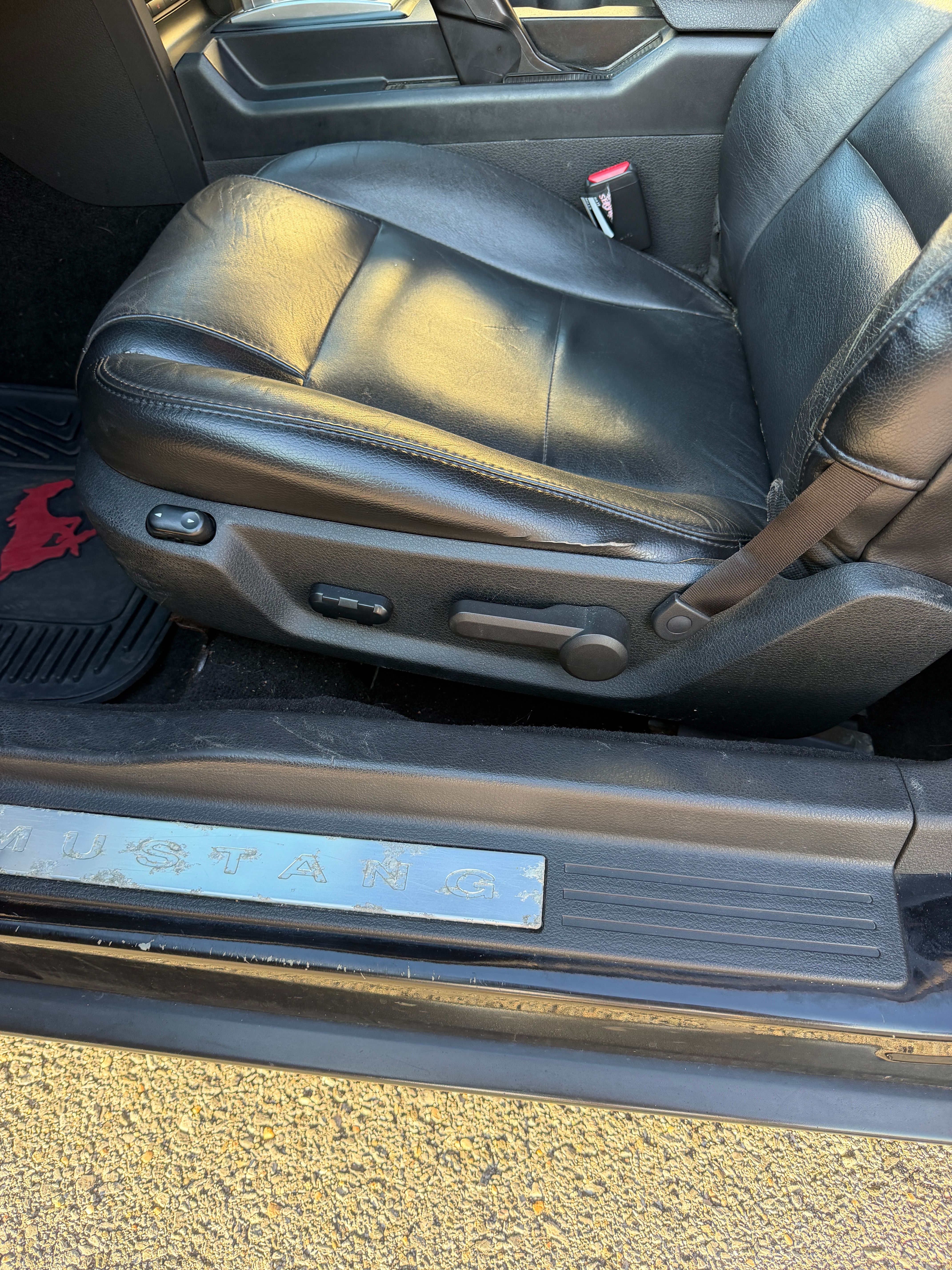Used 2007 Ford Mustang Premium RWD image 14