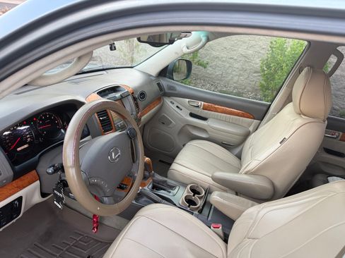 Used 2004 Lexus GX 470 AWD/4WD image 11