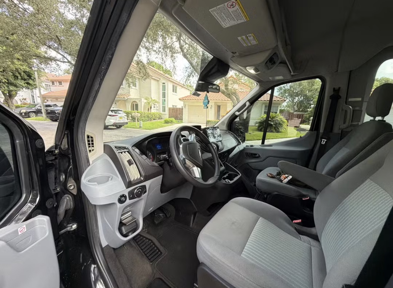Used 2016 Ford Transit 350 XLT RWD image 12