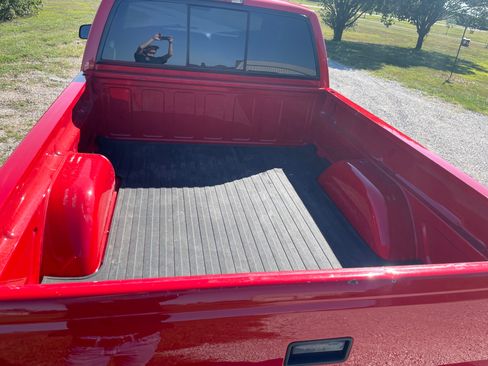 Used 1998 Chevrolet Silverado 1500 4x4 Extended Cab w/ Preferred Equipment Group 2 image 8