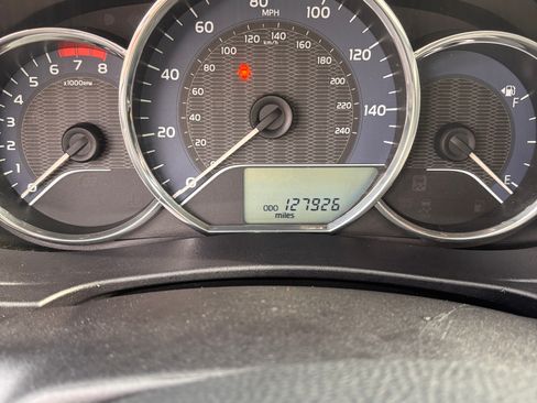 Used 2016 Toyota Corolla LE image 9