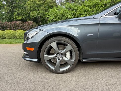 Used 2012 Mercedes-Benz CLS 550 image 12