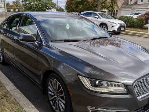 Used 2018 Lincoln MKZ Premiere image 12