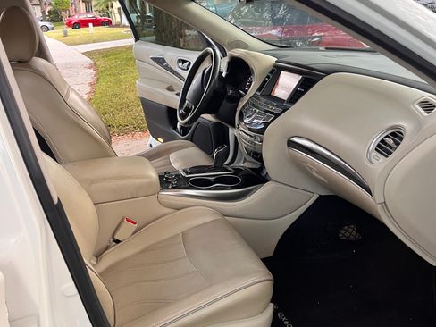 Used 2019 INFINITI QX60 Luxe w/ Essential Package FWD image 13