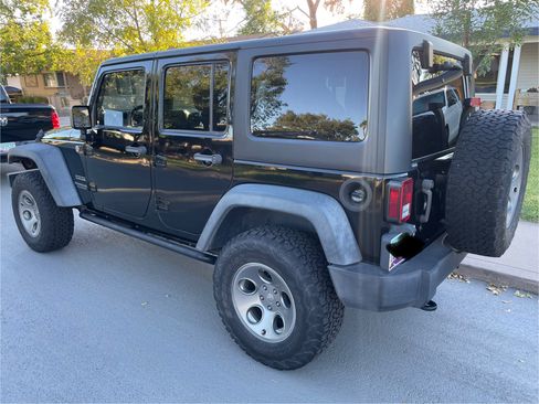 Used 2014 Jeep Wrangler Unlimited Sport w/ Quick Order Package 24S image 10