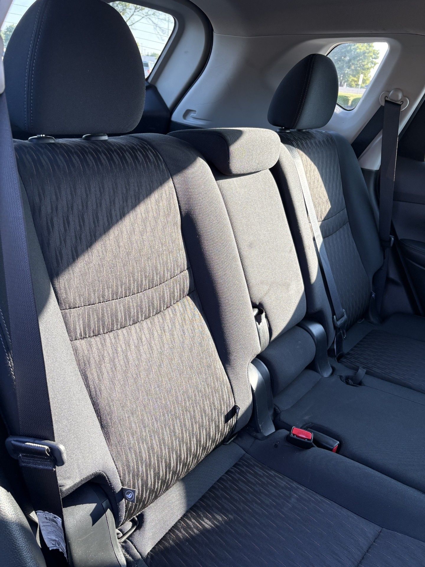 Used 2019 Nissan Rogue S FWD image 11