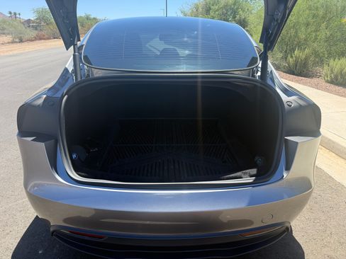 Used 2025 Tesla Model 3 Long Range AWD/4WD image 12