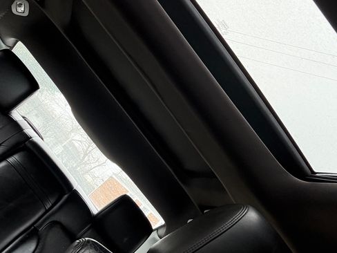 Used 2012 Lincoln MKS image 16