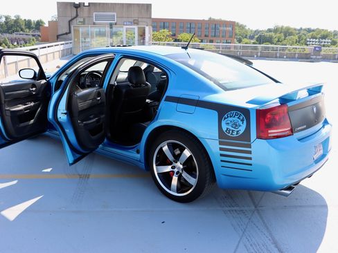 Used 2008 Dodge Charger SRT8 RWD image 19