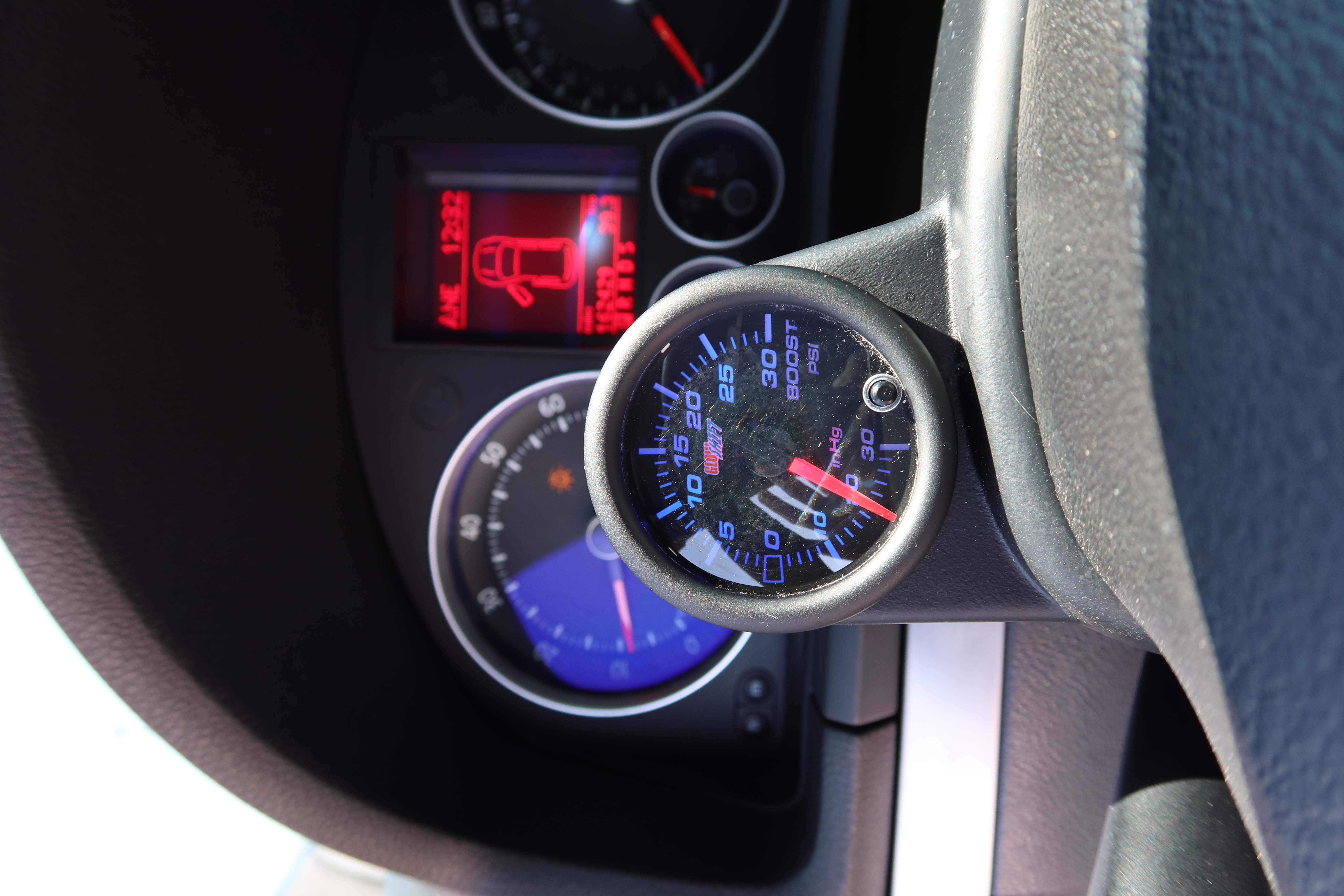 Used 2006 Volkswagen GTI 2.0T 2-Door FWD image 4