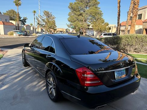 Used 2012 Mercedes-Benz S 550 4MATIC image 2