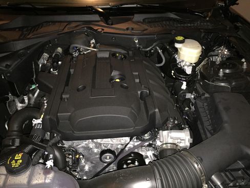 Used 2017 Ford Mustang Coupe RWD image 10