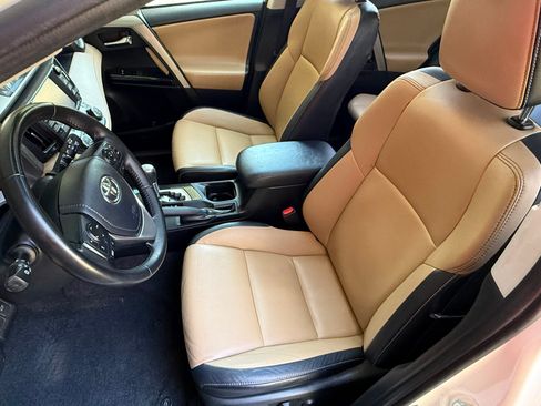 Used 2018 Toyota RAV4 Limited w/ Protection Package image 10