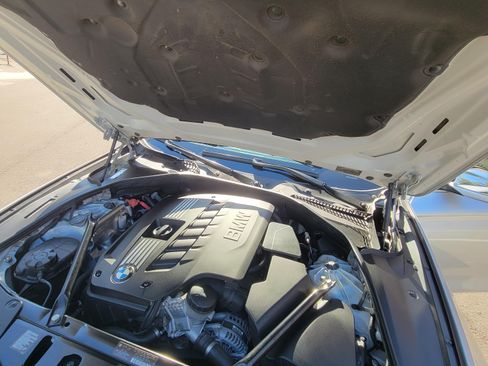 Used 2011 BMW 528i Sedan image 20