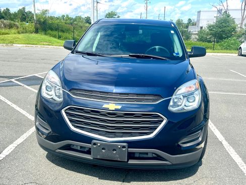 Used 2017 Chevrolet Equinox LS AWD/4WD image 1