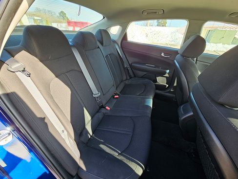 Used 2019 Kia Optima LX image 10