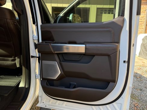 Used 2024 Ford F350 King Ranch w/ Chrome Package image 19