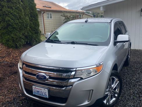 Used 2011 Ford Edge Limited image 2