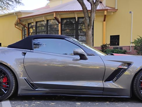 Used 2016 Chevrolet Corvette Z06 w/ 3LZ Preferred Equipment Group image 6