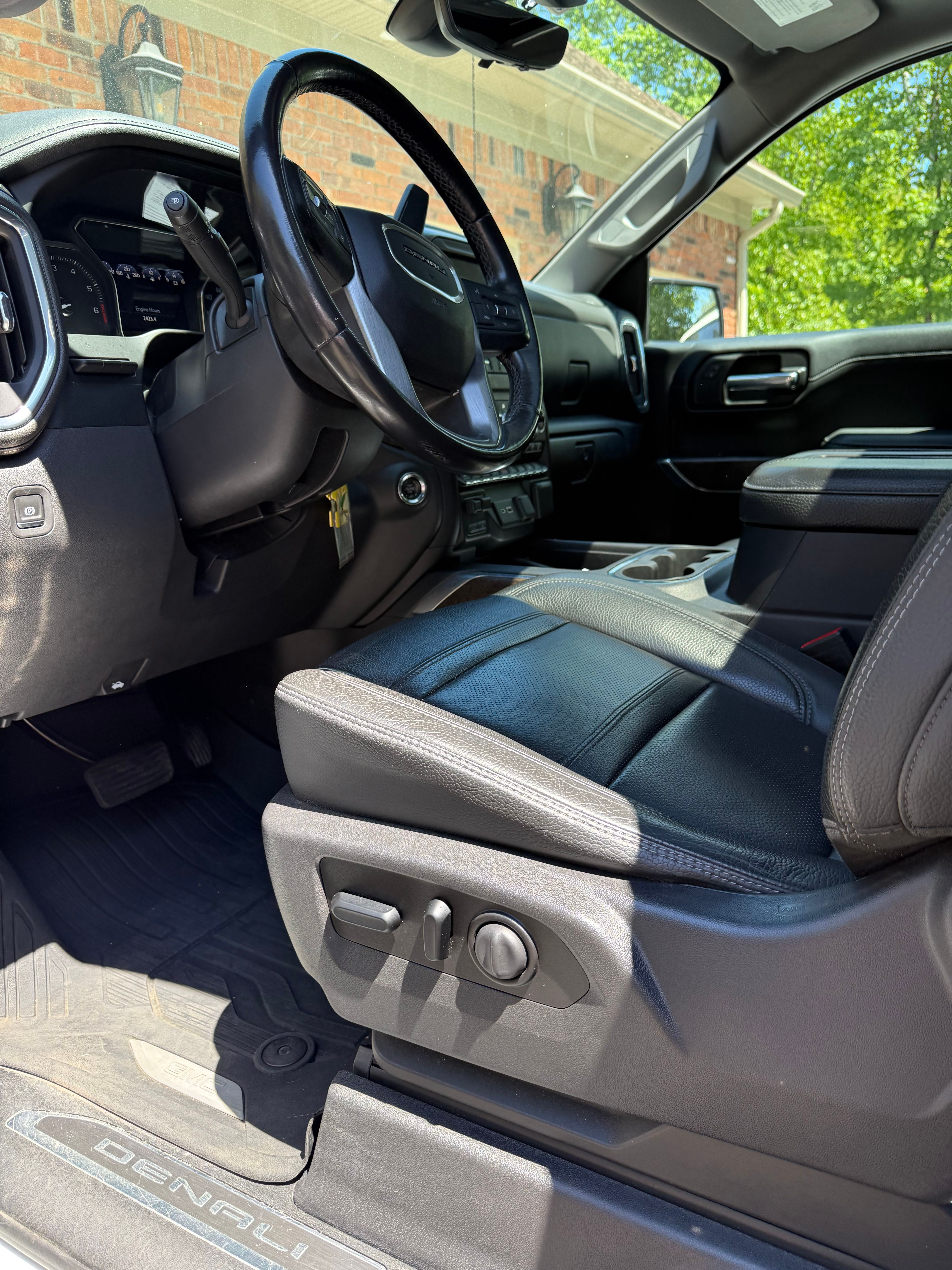 Used 2021 GMC Sierra 1500 Denali w/ Denali Ultimate Package AWD/4WD image 4
