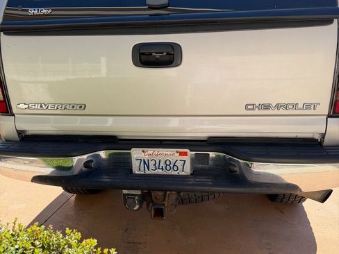 Used 2004 Chevrolet Silverado 2500 LS w/ Heavy-Duty Power Package image 6