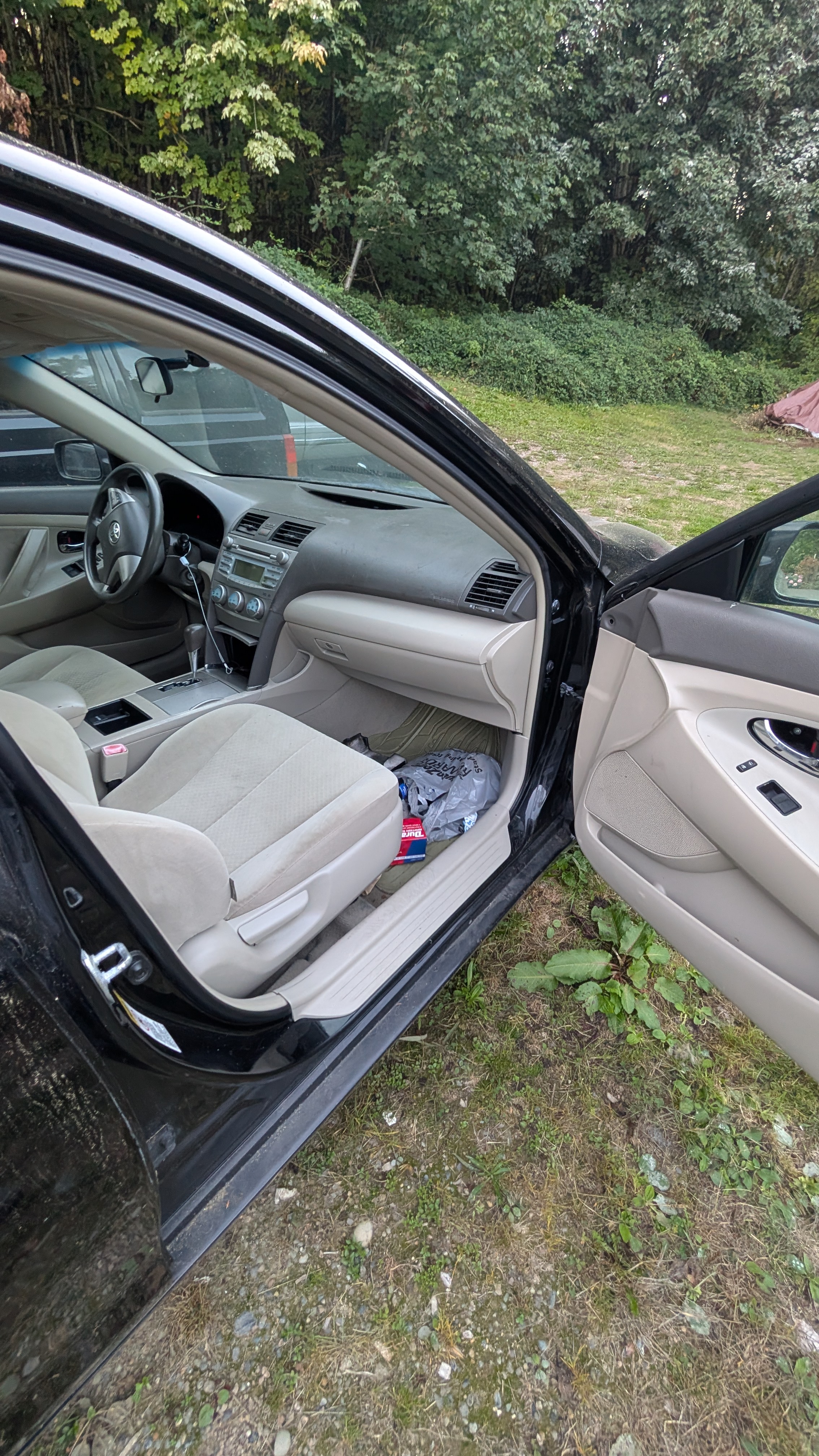 Used 2009 Toyota Camry LE FWD image 17
