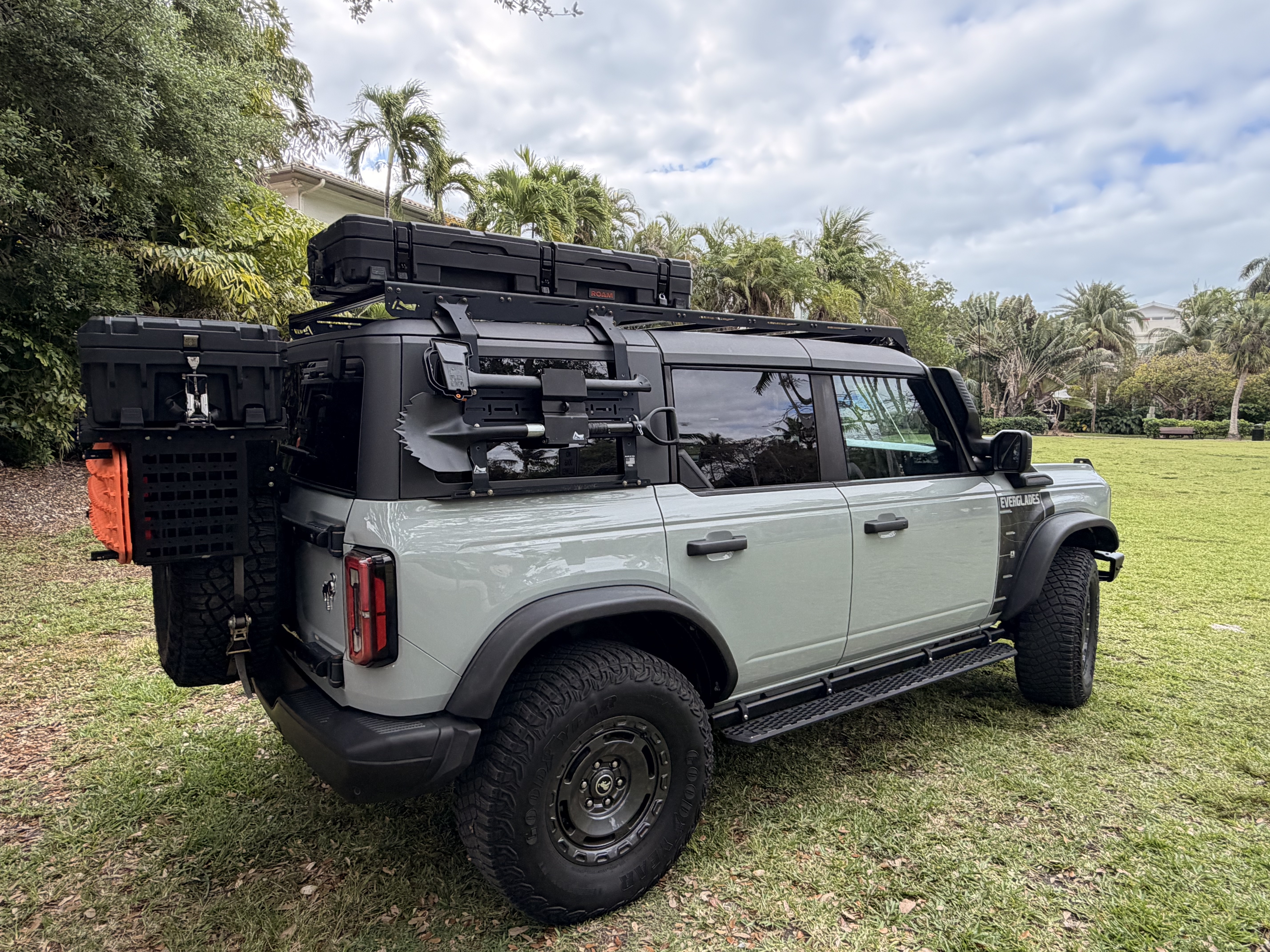 Used 2023 Ford Bronco Everglades AWD/4WD image 1