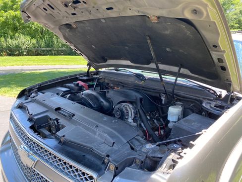 Used 2007 Chevrolet Avalanche LTZ w/ LTZ Preferred Equipment Group AWD/4WD image 12