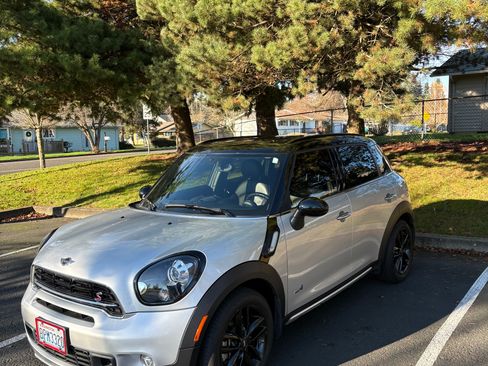 Used 2016 MINI Cooper Countryman S image 1