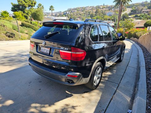 Used 2010 BMW X5 xDrive30i image 4