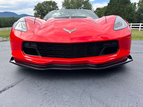Used 2015 Chevrolet Corvette Z06 w/ 3LZ Preferred Equipment Group RWD image 1
