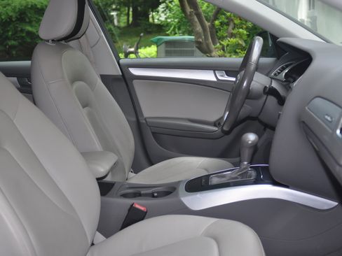 Used 2012 Audi A4 2.0T Premium image 12