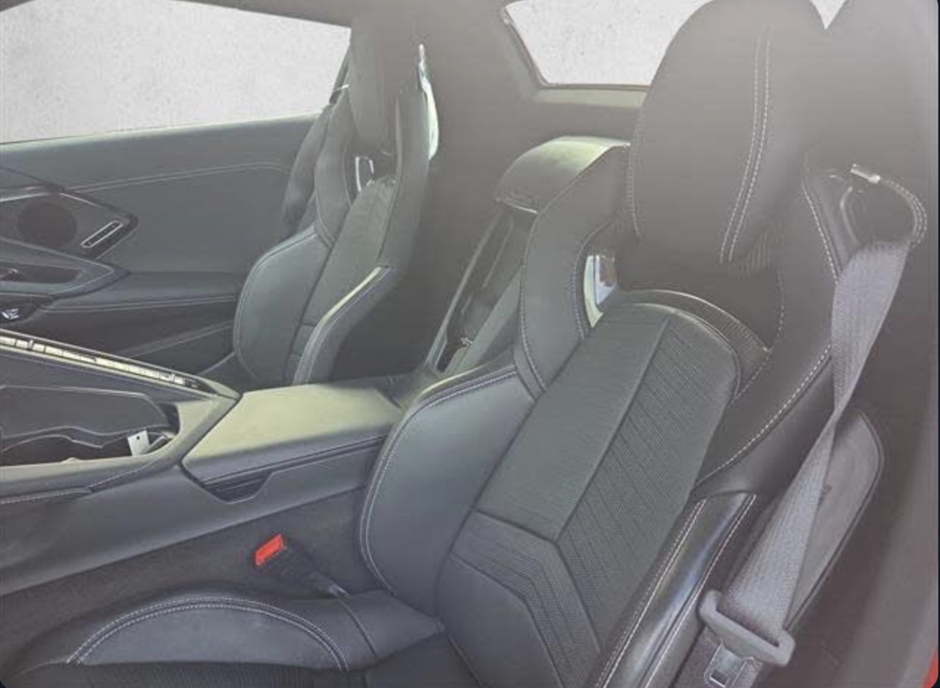 Used 2020 Chevrolet Corvette Stingray Preferred Cpe w/ 2LT Preferred Equipment Group RWD image 17