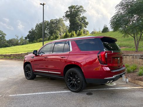 Used 2025 GMC Yukon Denali w/ Denali Reserve Package AWD/4WD image 4