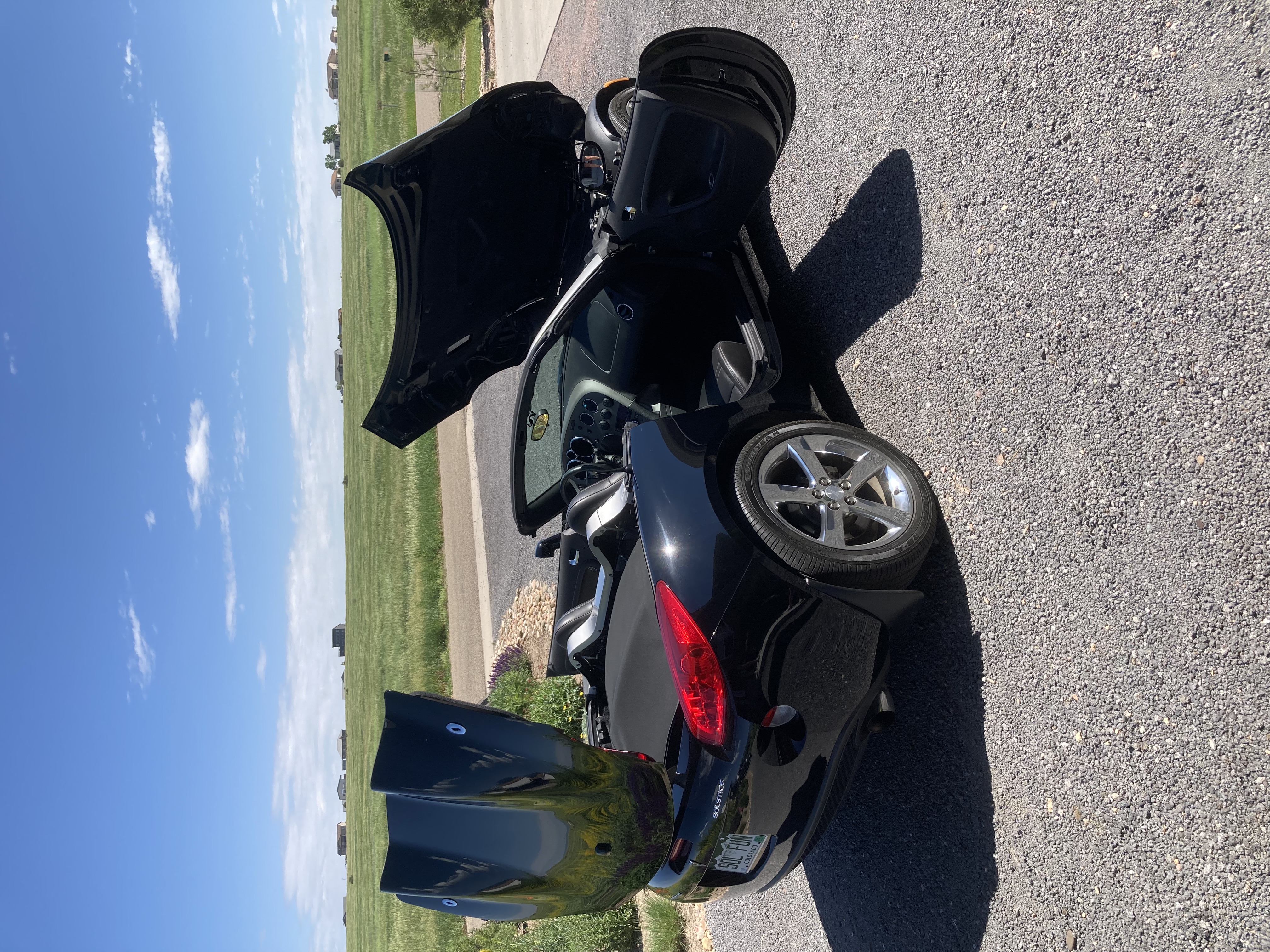 Used 2006 Pontiac Solstice Convertible w/ Premium Package RWD image 4