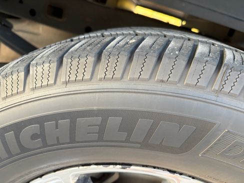 Used 2015 Ford F150 XLT w/ Equipment Group 301A Mid AWD/4WD image 22