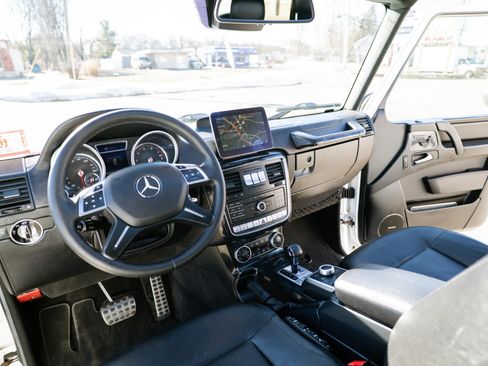 Used 2017 Mercedes-Benz G 550 image 8