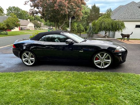 Used 2011 Jaguar XKR R RWD image 8