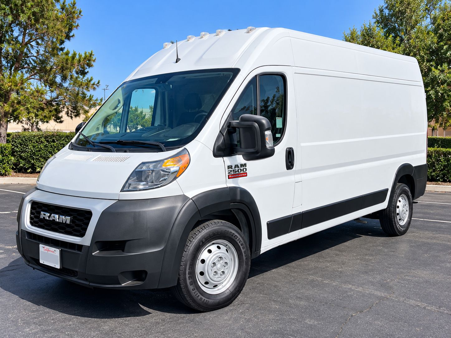 Used 2021 RAM ProMaster 2500 FWD image 1